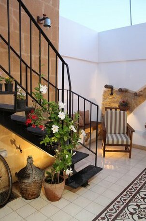 Pedieos Guest House - Photo3