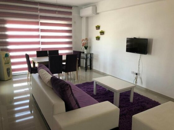 Tetris Apartment Spacious Comfortable - Photo2
