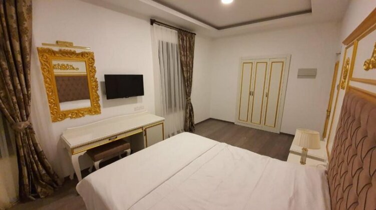 The Moose Hotel - Photo4
