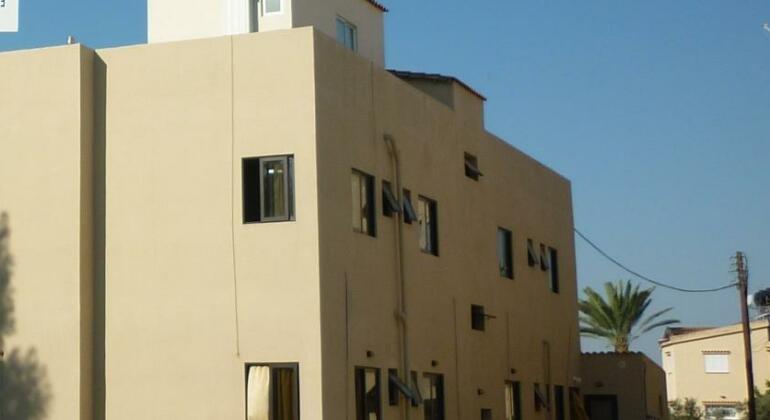 Tseri Budget Residences - Photo2