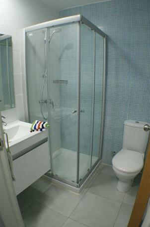 UC Hall Residence - Photo3