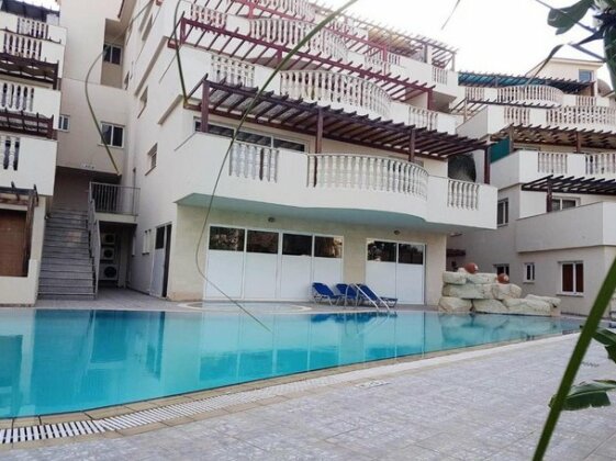 Newly Remodelled apartment pool sauna and gym