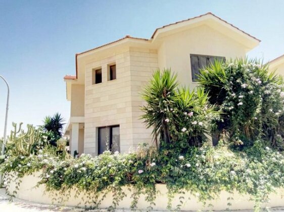 Villa Elena Oroklini - Photo3