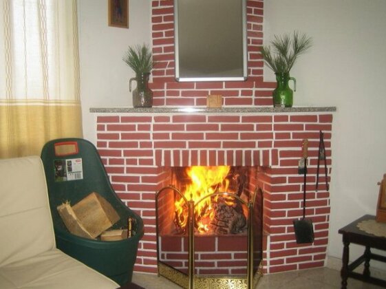 Moni House - Photo3