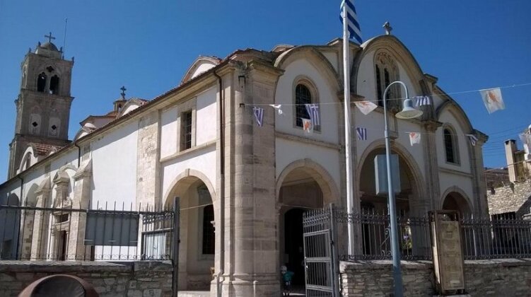 Monadiko Rural House