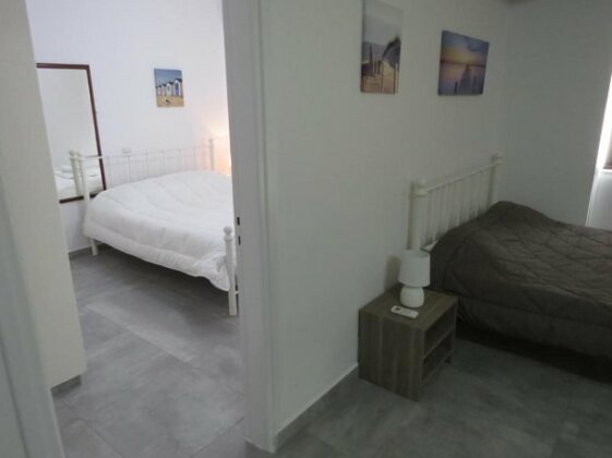 Adonis Apartment Paphos - Photo4