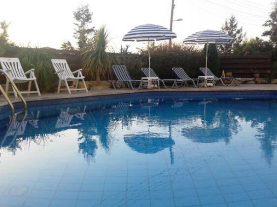 Arilena Holiday Apartments - Photo2