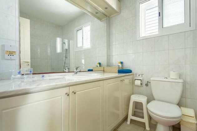 Cozy Villa Margo by the Sea - Photo3
