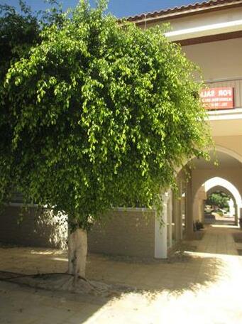 Limnaria Complex - Photo2