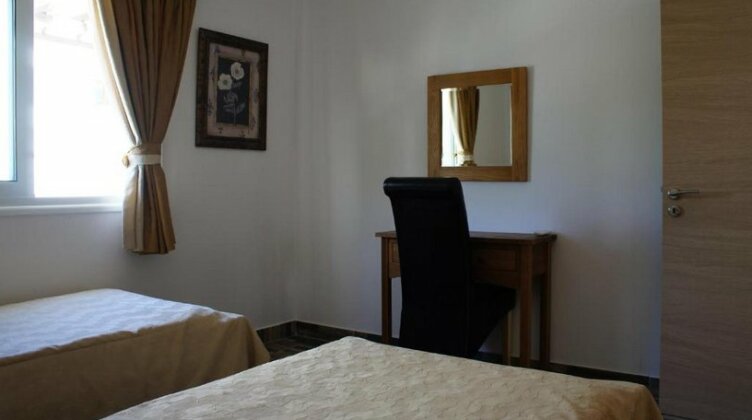 Limnaria Westpark 113 - Photo4
