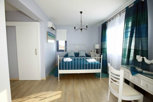 Meltemi Villas - Photo3
