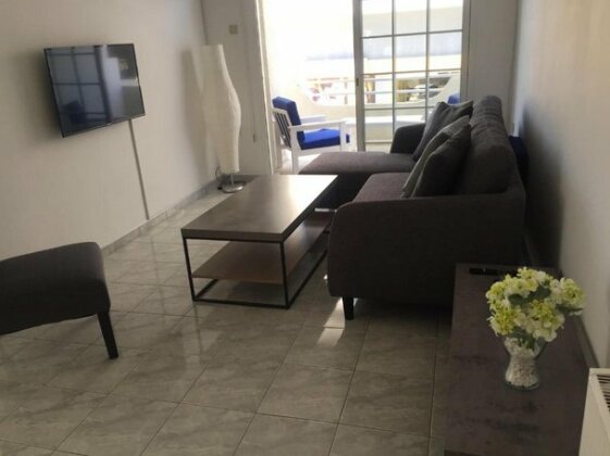 Modern Apartment in Paphos town centre - Photo2