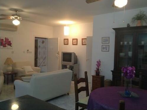 Pafia 1 Apartments - Photo2