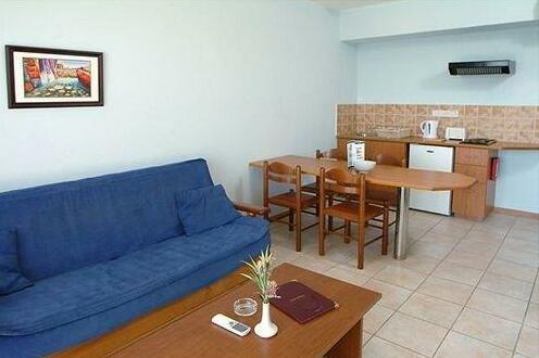 Pafian Park Holiday Village - Photo3