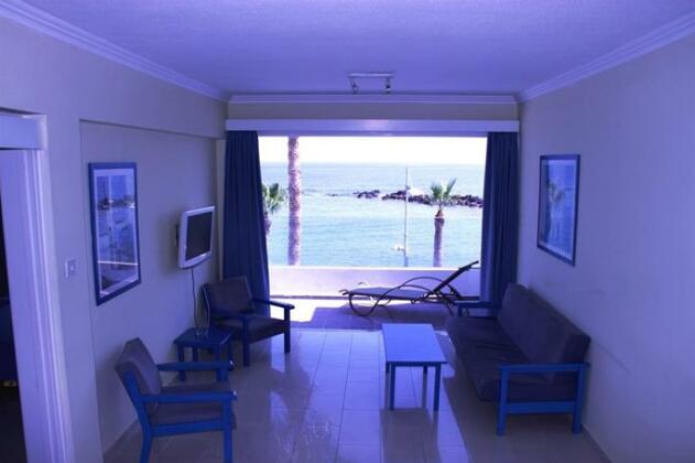 Paphinia Sea View Apartments - Photo3