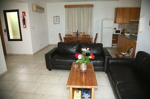 Platzia Beach Villas - Photo3