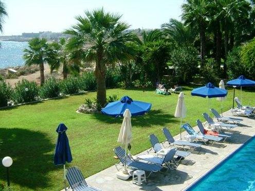 Rododafni Beach Apartments - Photo3