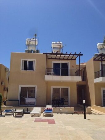 Photo 2