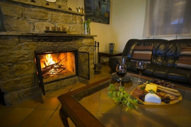 George Houses - Photo3