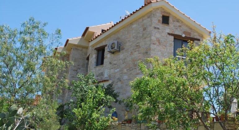 Makryiannis House