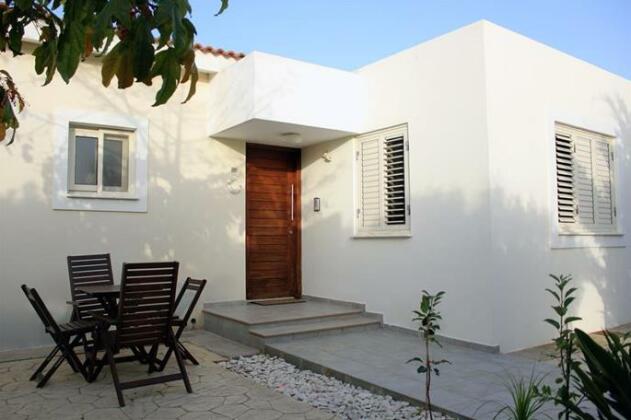 Ameli Beach House - Photo2