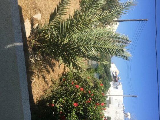 Beach House Pervolia Larnaca - Photo4