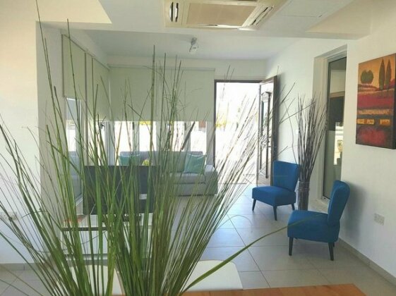 Colonial Beach Villa - Photo2