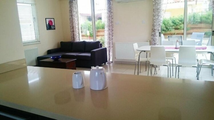 Med View Beach Villa - Photo2