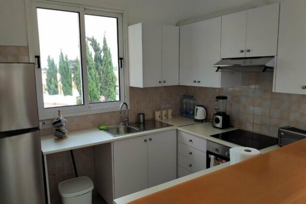 Poseidon Gardens - Beachfront Spacious Apartment - Photo3