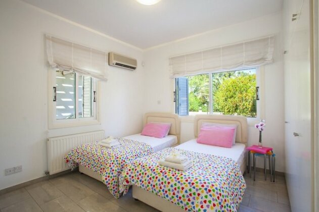 Sunset Beachfront Villa Meneou - Photo3