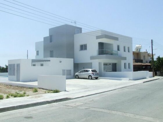 Tico Court Apartments - Photo2