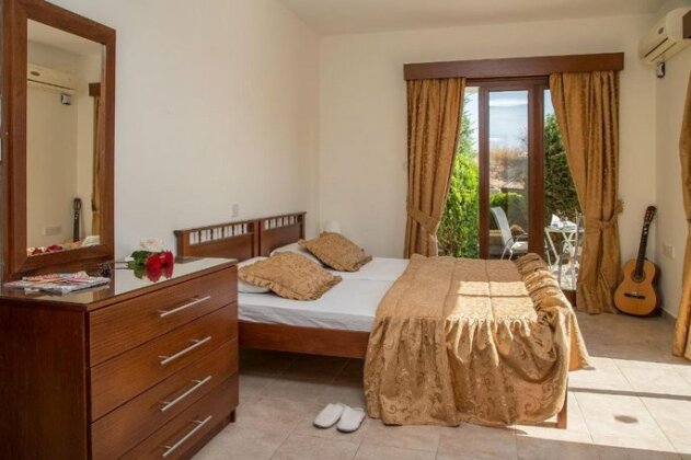 Coral Bay Sunlove Villa - Photo5