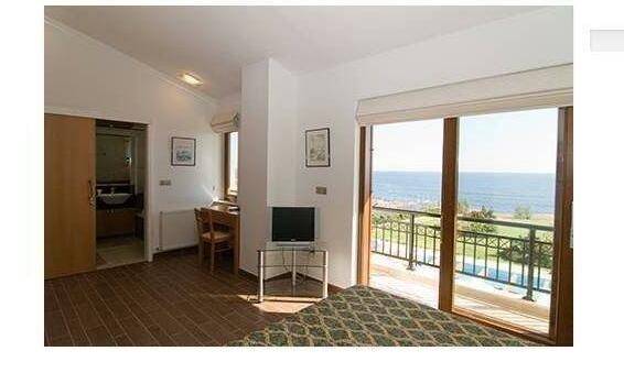 Villa Estia - Photo2