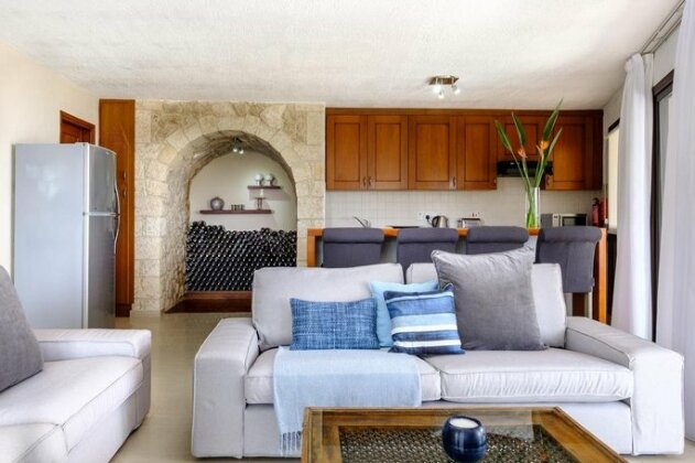 Villa Thea Peyia - Photo4