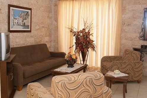 Kotzias Beach Apartments - Photo5