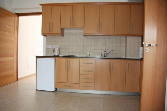 C & A Hotel Apartments - Photo5