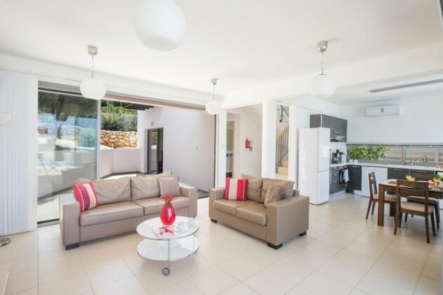 Esprit Villa 25 Latchi - Photo5