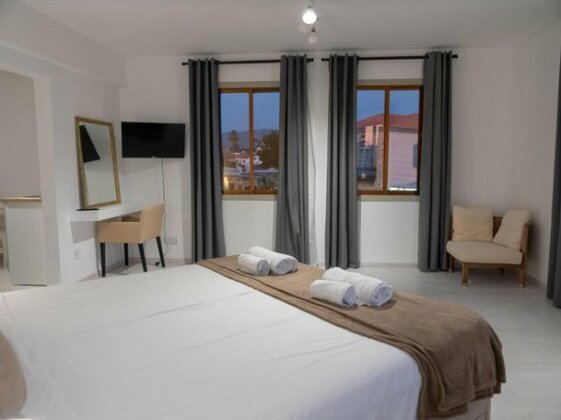 KINGS SQUARE Holiday Apartments - Photo2