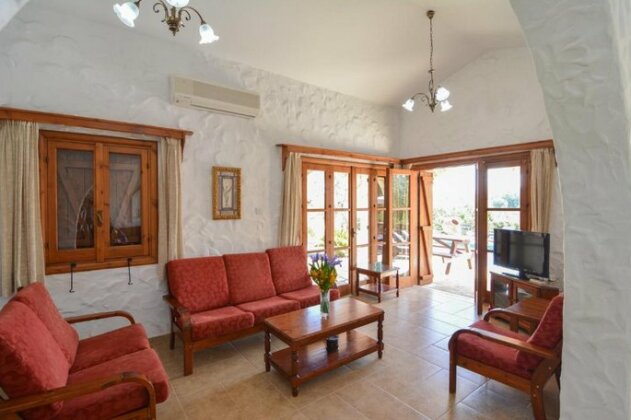 La Estancia Polis - Photo5