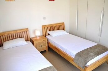 Linda Braker Esprit Villas - Photo3