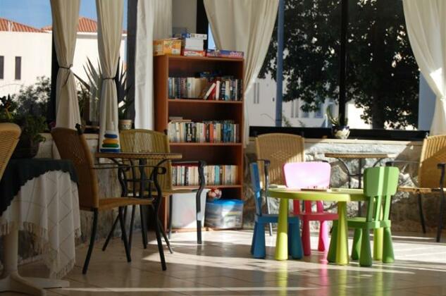 Nicos & Olympia Apartments - Photo4