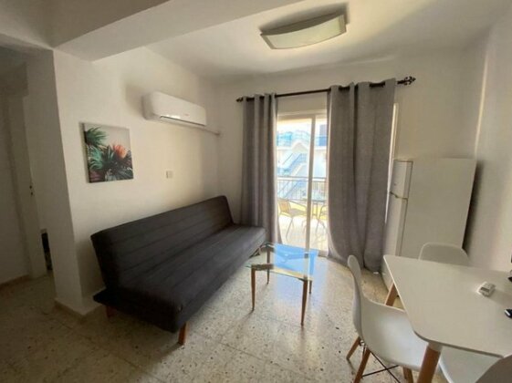 Orphanides - Photo2