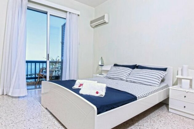 Mourayio Apartments - Photo4