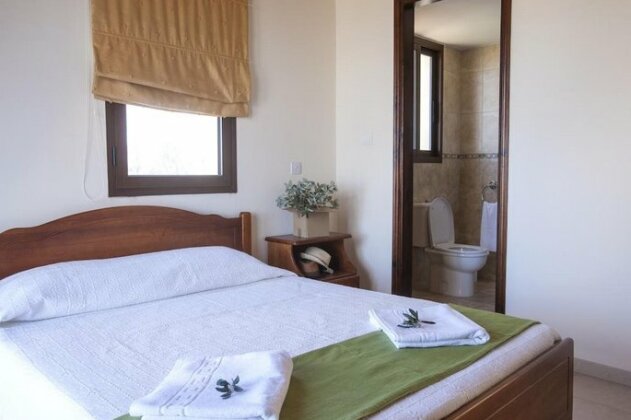 Petros Seashore Villa - Photo3