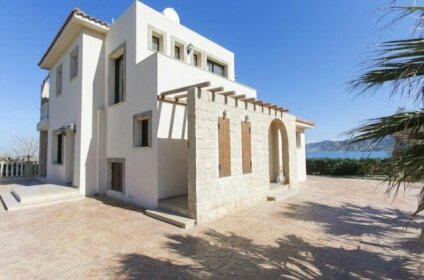 Petros Seashore Villa