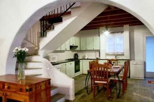 Z & X Holiday Villas - Pomos Area - Photo5