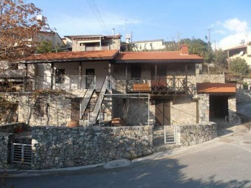 Symposio Maria House 1