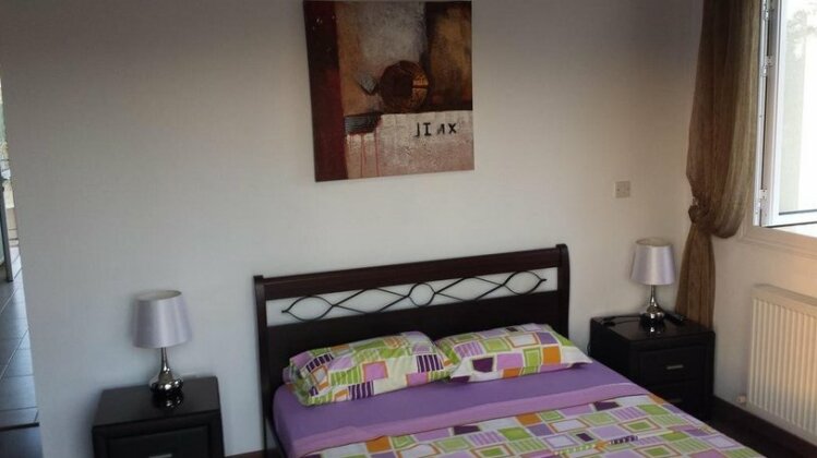 Antonia Villa - Photo3