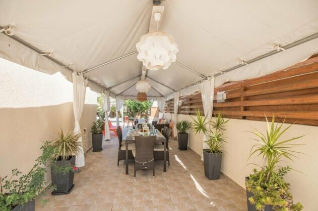 Artemisia Villa - Photo2
