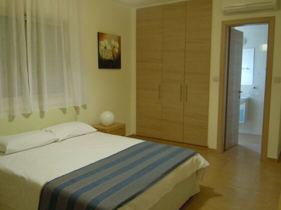 Athena Beach Villas & Apartments - Photo5